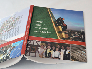 Buchcover Hoch hinauf im Dienst des Kunden